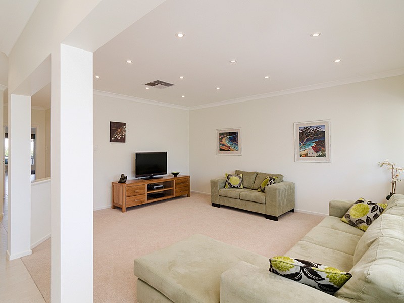 16 Barrow Court, Mount Barker SA 5251