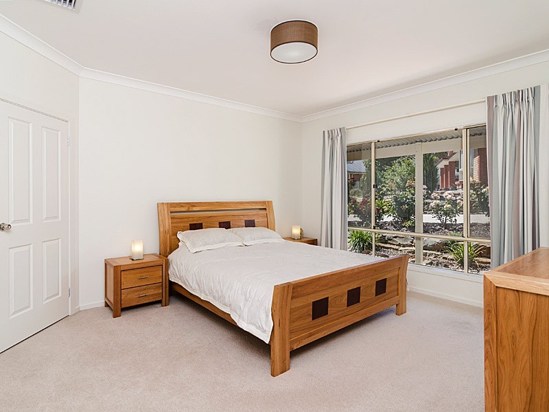 16 Barrow Court, Mount Barker SA 5251