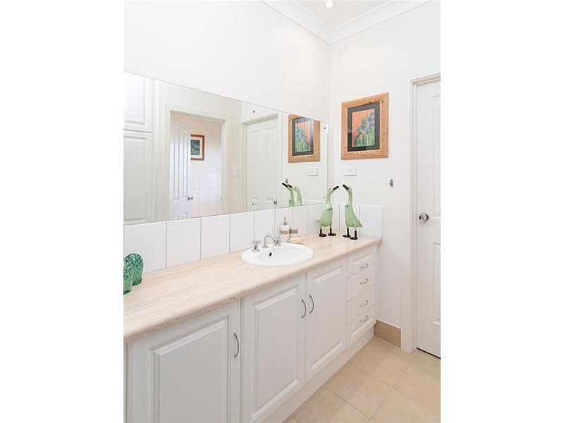 16 Barrow Court, Mount Barker SA 5251