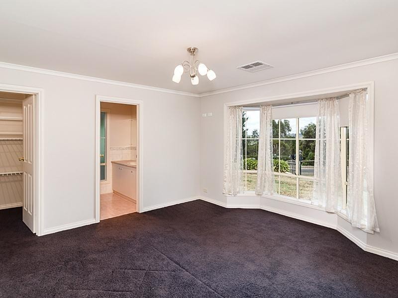 24 Dalmeny Drive, Mount Barker SA 5251