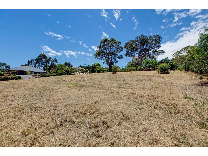 19 Fairfield Road, Mount Barker SA 5251