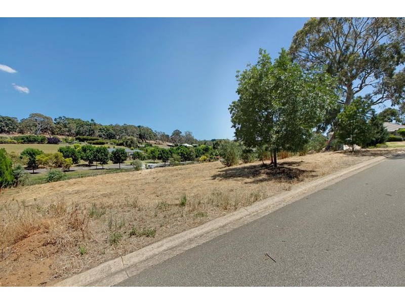 19 Fairfield Road, Mount Barker SA 5251