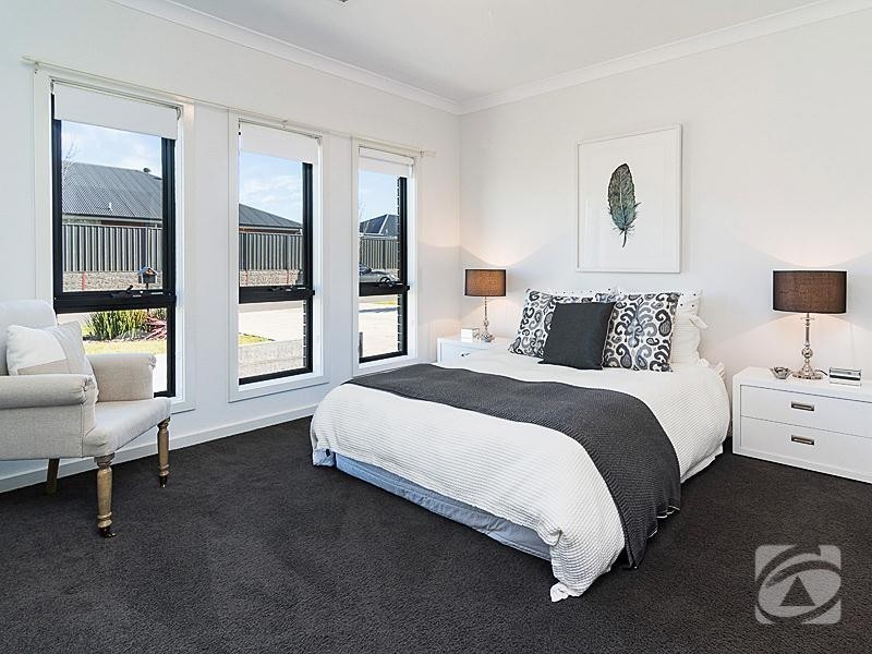 2 Tilly Street, Mount Barker SA 5251