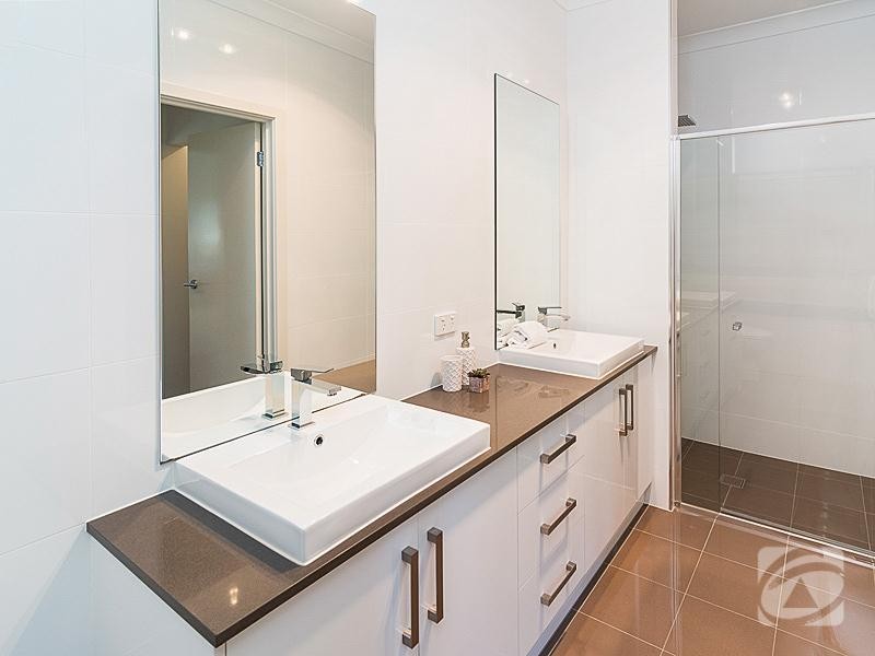 2 Tilly Street, Mount Barker SA 5251