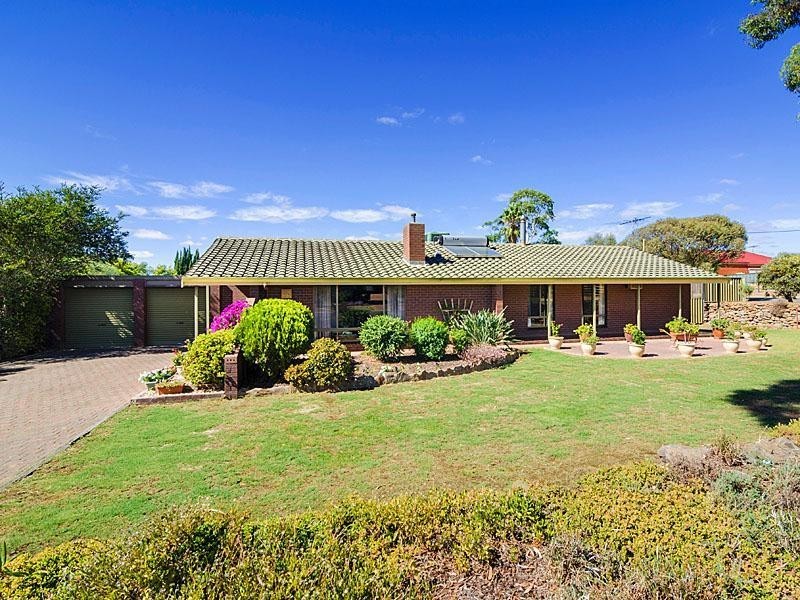 33 Marchant Road, Strathalbyn SA 5255