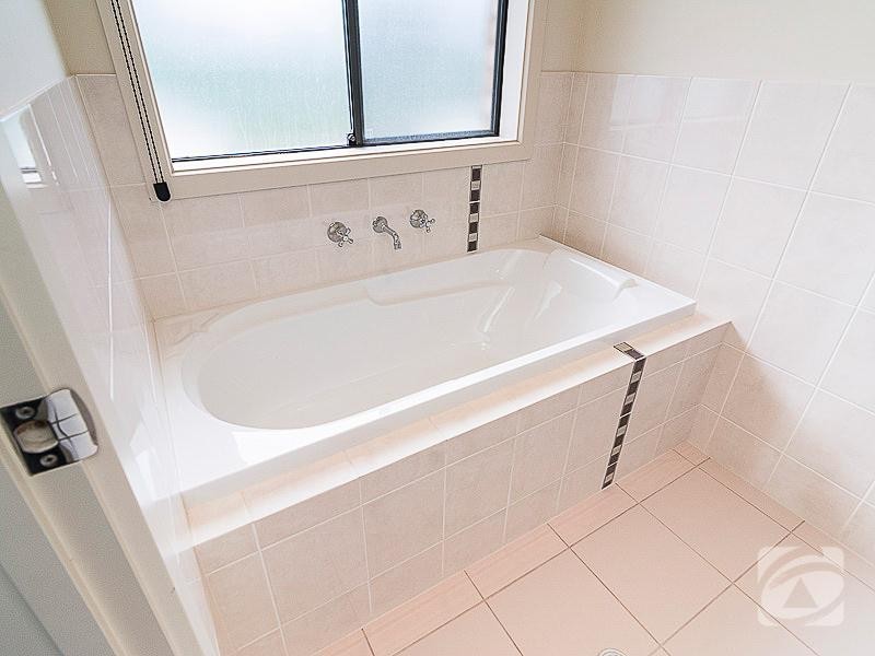 2 Stribling Road, Strathalbyn SA 5255