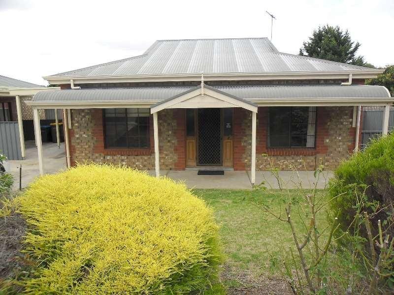 2/1 Kernutt Court, Mount Barker SA 5251