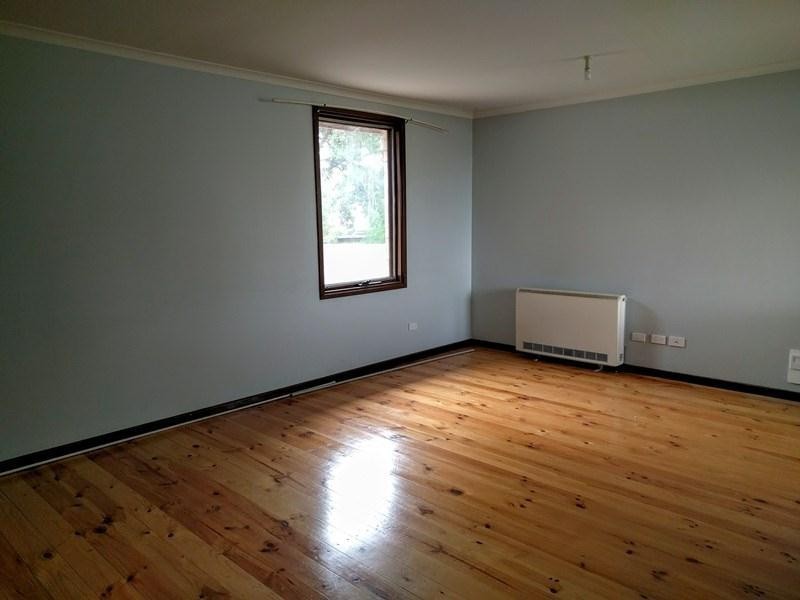 4 Dumas Street, Mount Barker SA 5251