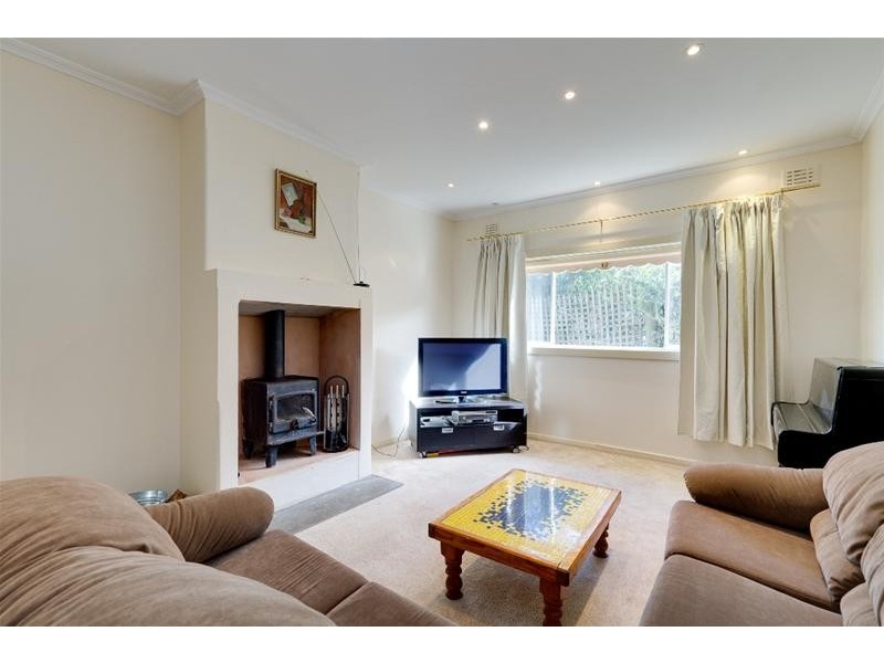 12 Stephenson Street, Mount Barker SA 5251