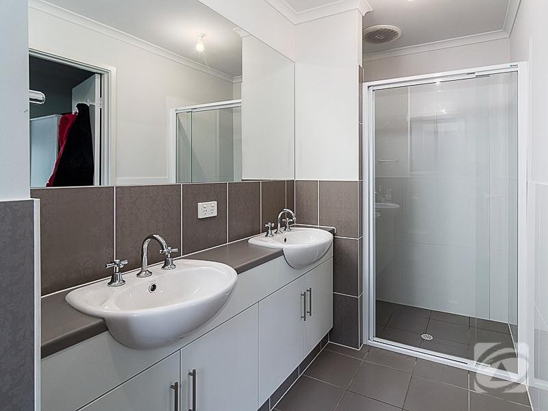 31 Hurling Drive, Mount Barker SA 5251