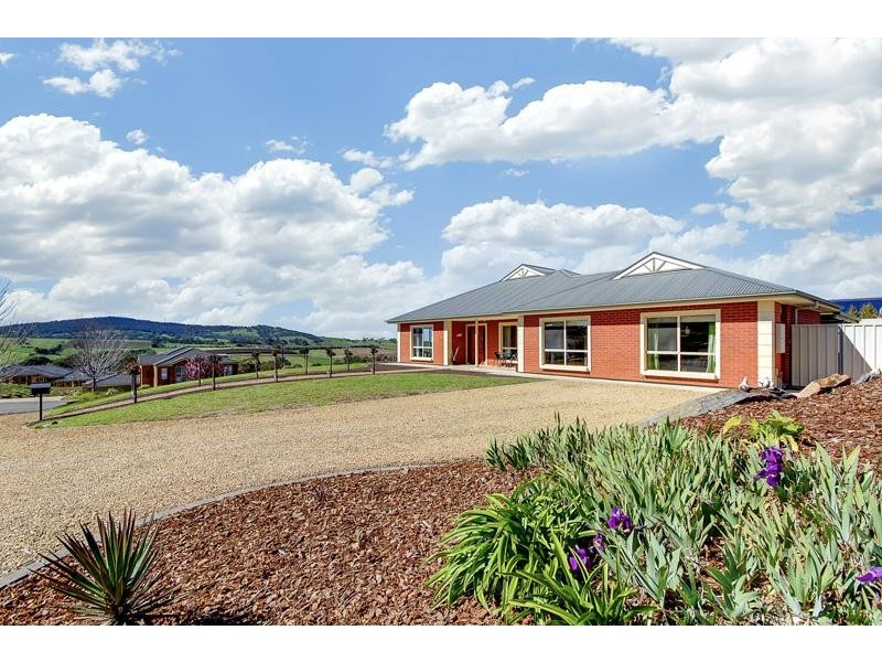 30 Dalmeny Drive, Mount Barker SA 5251