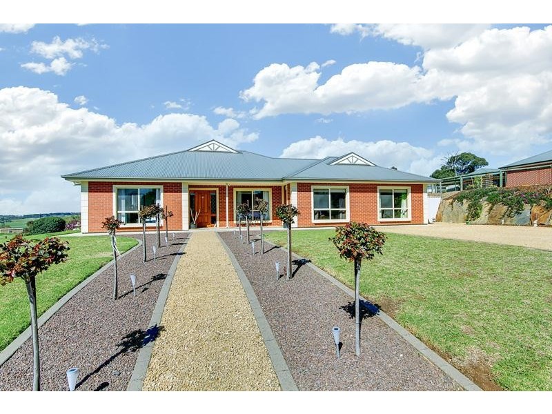 30 Dalmeny Drive, Mount Barker SA 5251