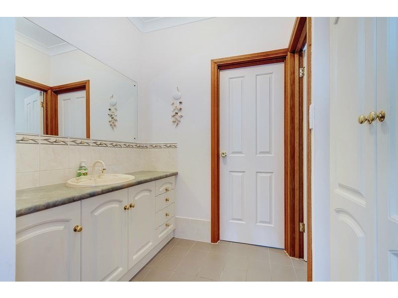 30 Dalmeny Drive, Mount Barker SA 5251