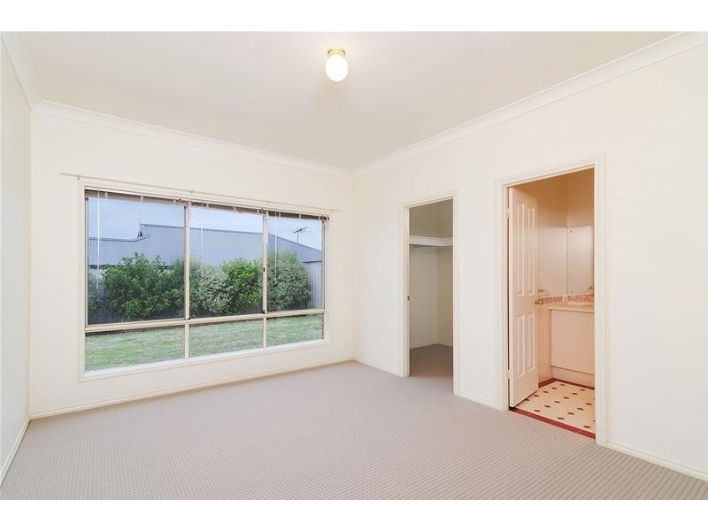 11 Randell Street, Mount Barker SA 5251