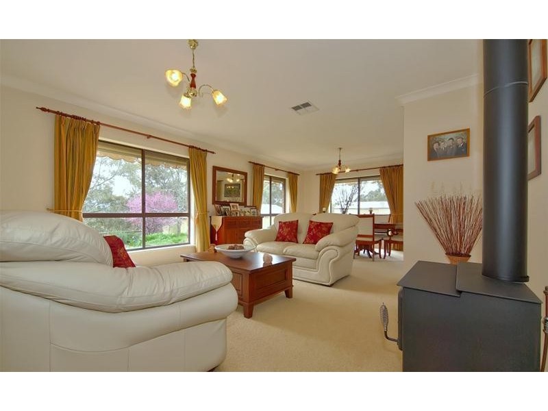 108 Naughtons Road, Woodside SA 5244