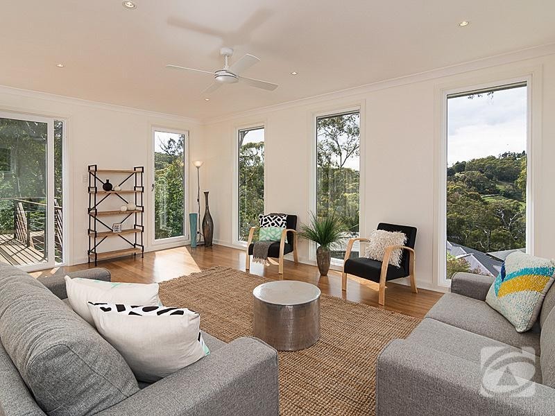 9 Princes Avenue, Crafers West SA 5152