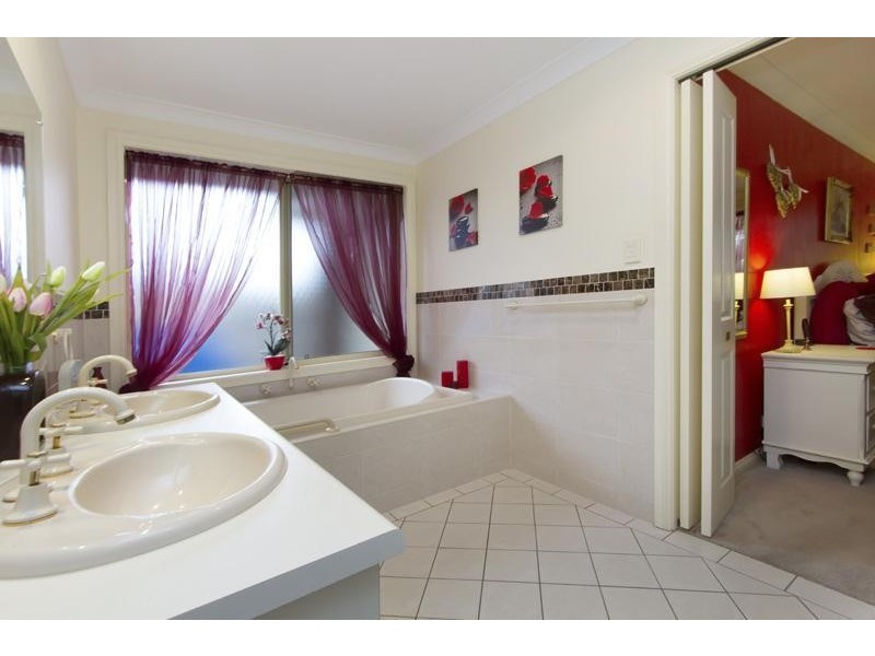 1 Silverwood Drive, Mount Barker SA 5251