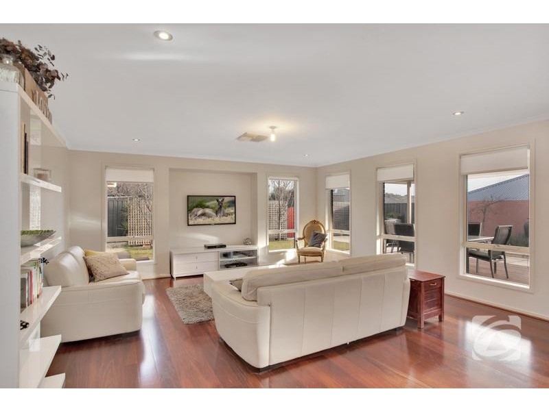 25 Hurling Drive, Mount Barker SA 5251