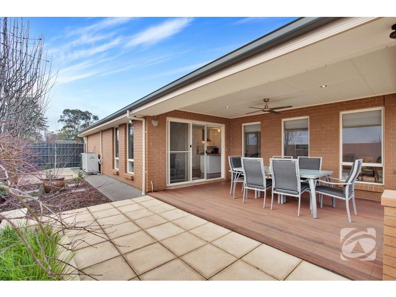 25 Hurling Drive, Mount Barker SA 5251
