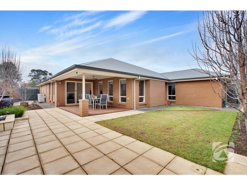 25 Hurling Drive, Mount Barker SA 5251