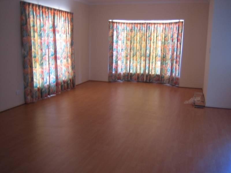 27 Barton Circuit, Mount Barker SA 5251