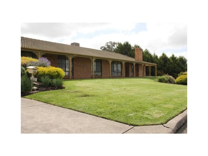 13 Uplands Street, Mount Barker SA 5251