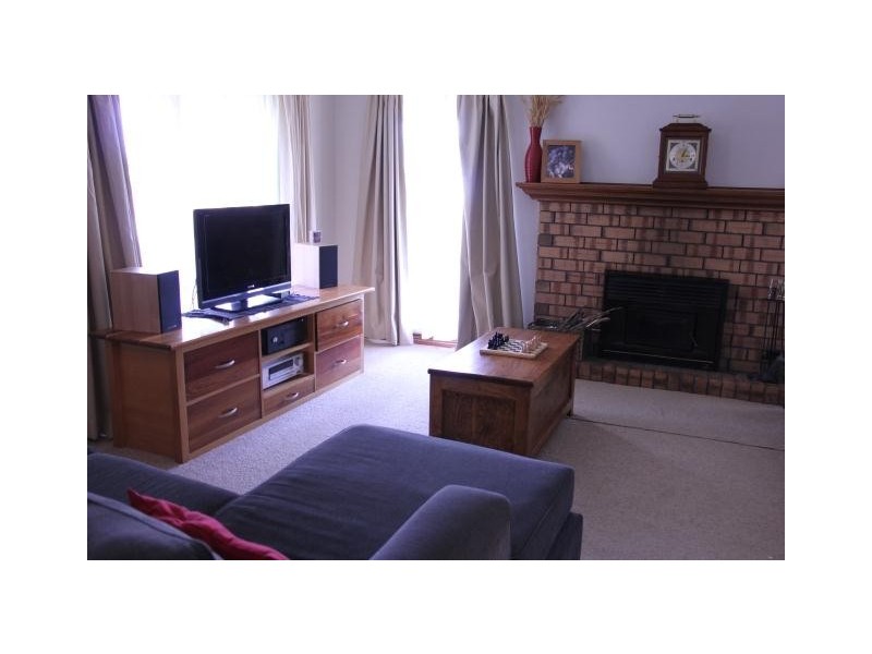 13 Uplands Street, Mount Barker SA 5251