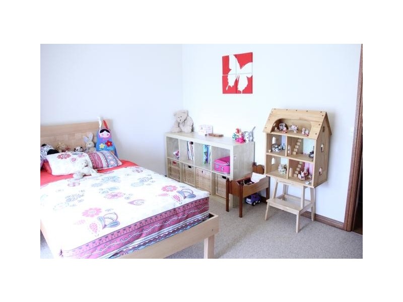 13 Uplands Street, Mount Barker SA 5251