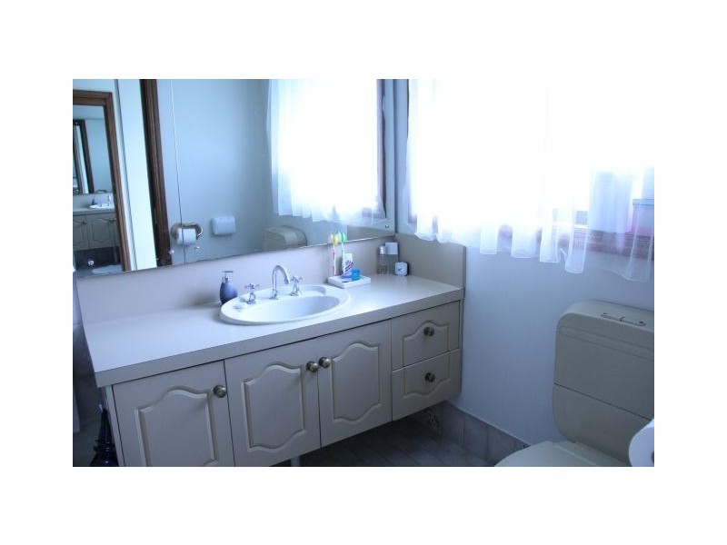 13 Uplands Street, Mount Barker SA 5251