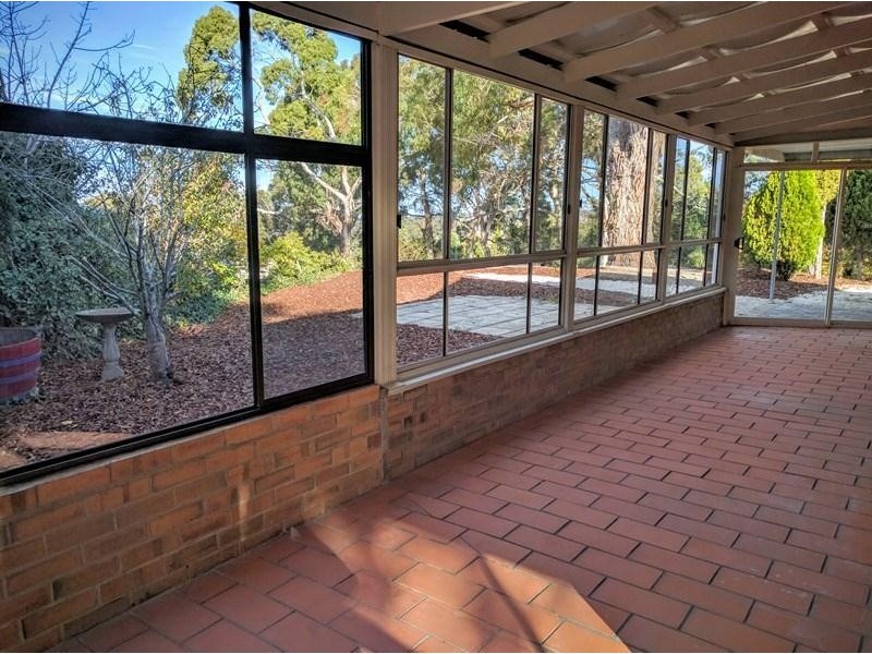 16 Hart Road, Mount Barker SA 5251