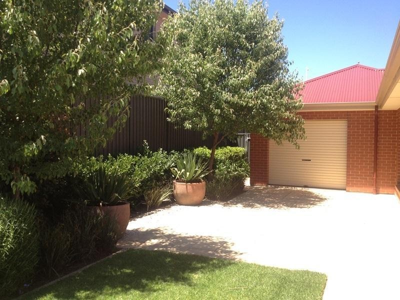 16 Greenfield Street, Mount Barker SA 5251