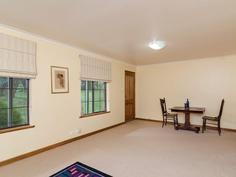 16 Maurice Road, Mount Barker SA 5251