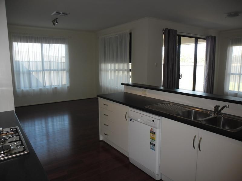 6 West Parkway, Mount Barker SA 5251