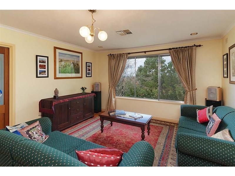 8 Miels Road, Crafers SA 5152