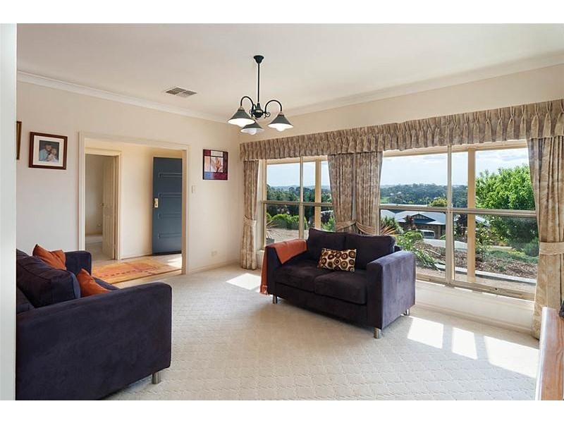 16 Tremayne Drive, Mount Barker SA 5251