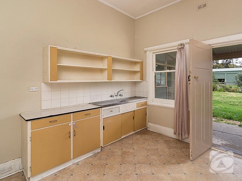 82 Main Street, Yankalilla SA 5203