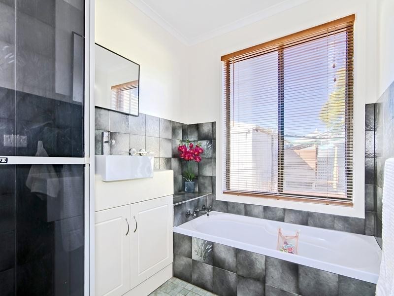 20 Liverpool Drive, Strathalbyn SA 5255