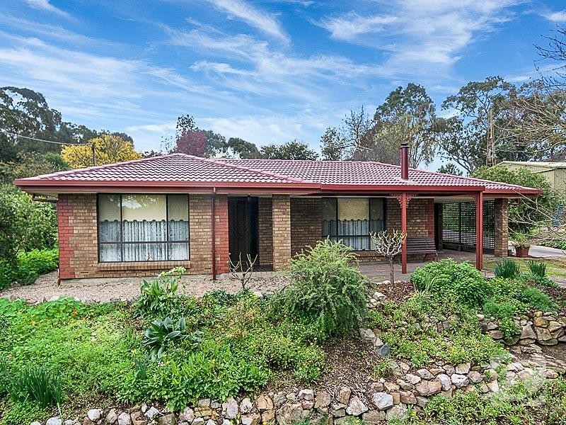 16 Walker Street, Macclesfield SA 5153