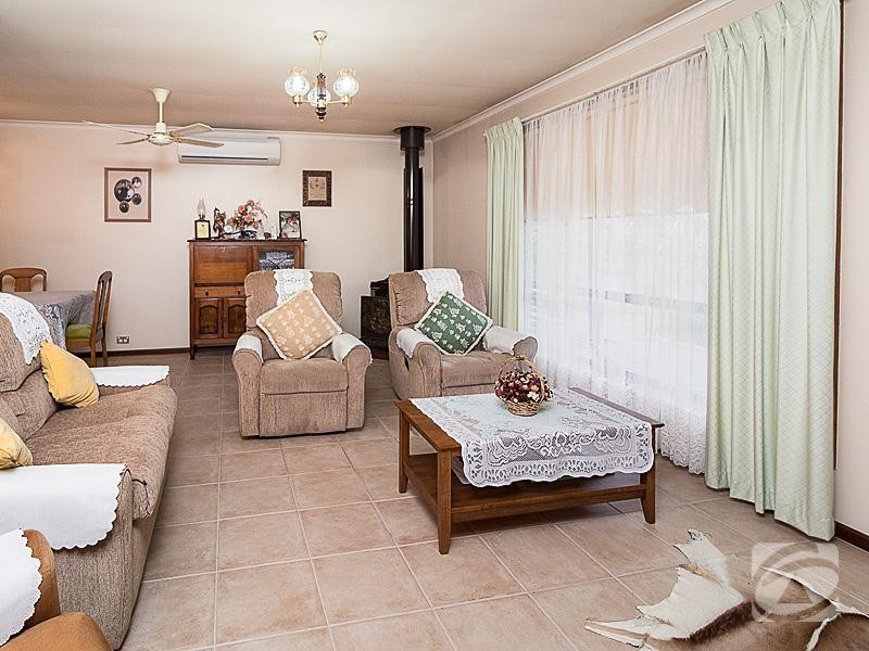 16 Walker Street, Macclesfield SA 5153