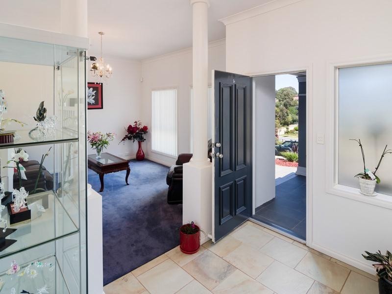 163 Burnbank Way, Mount Barker SA 5251