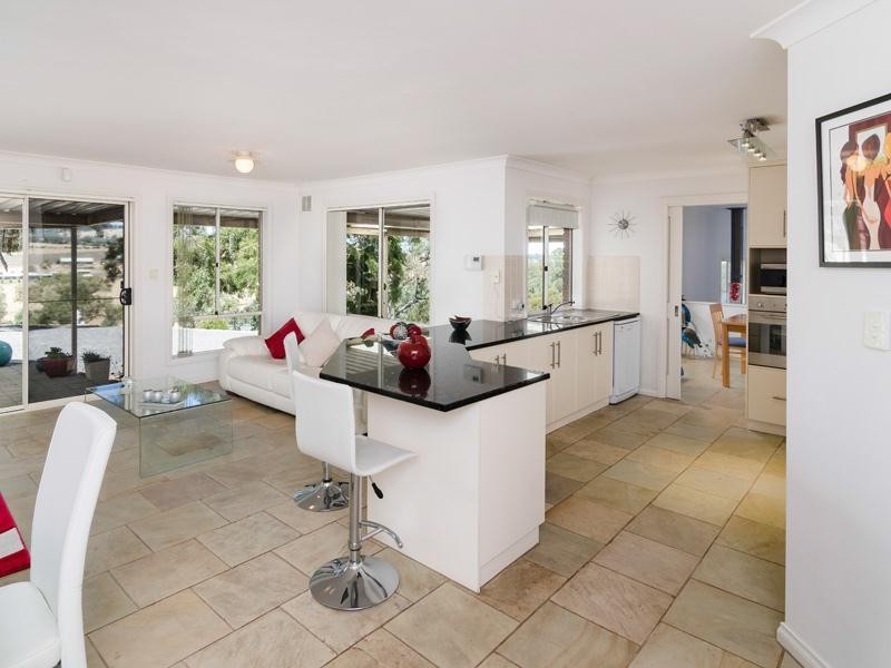 163 Burnbank Way, Mount Barker SA 5251