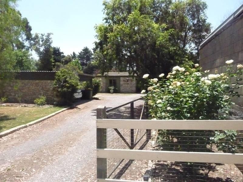 11 Alexandrina Road, Mount Barker SA 5251