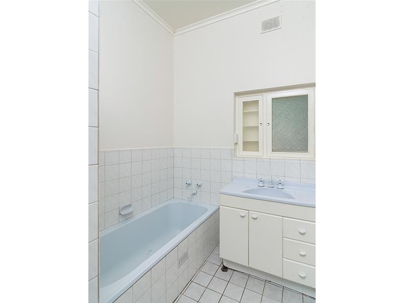 21 Commercial Road, Strathalbyn SA 5255