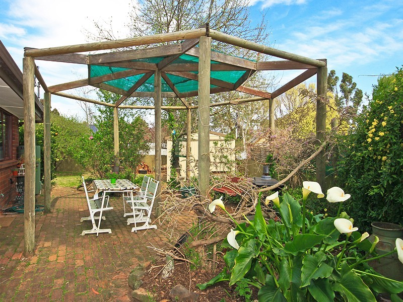 6 Lewis Avenue, Mount Barker SA 5251