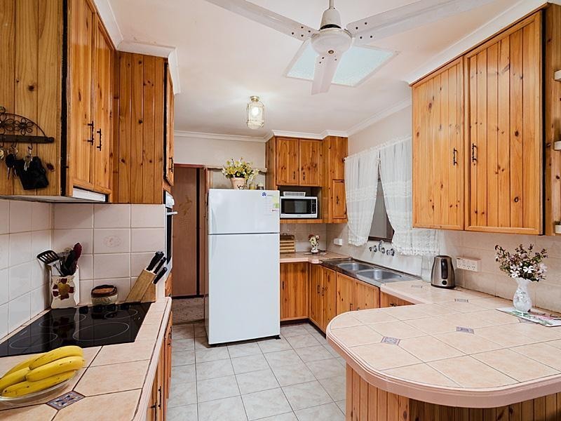 24 Manor Crescent, Mount Barker SA 5251