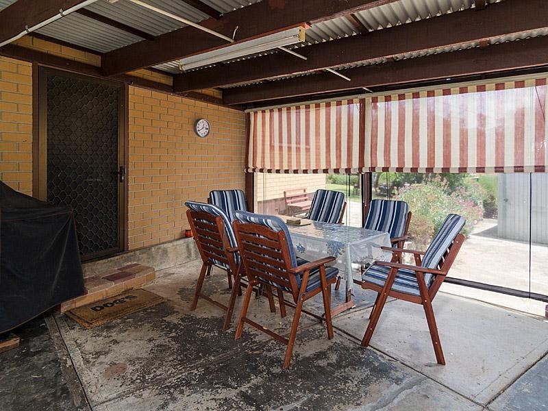 24 Manor Crescent, Mount Barker SA 5251