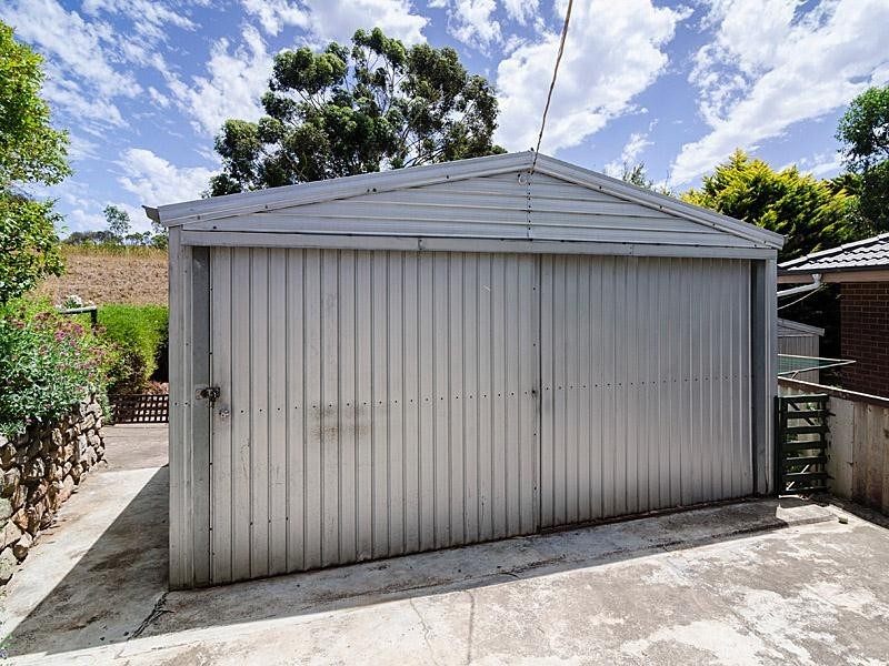 24 Manor Crescent, Mount Barker SA 5251