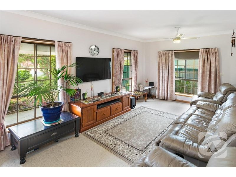 14 Berry Smith Drive, Strathalbyn SA 5255