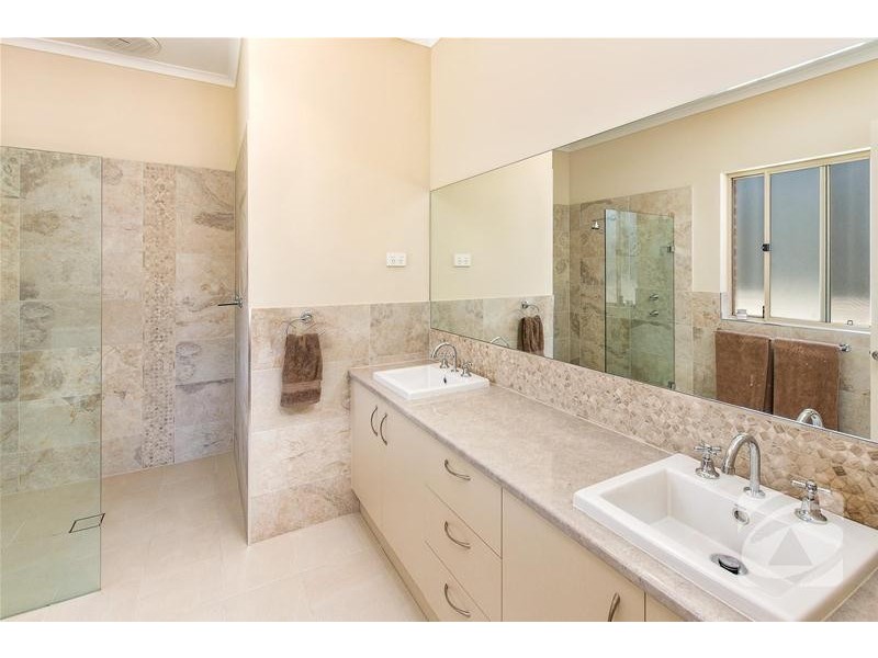 19 Bradford Street, Mount Barker SA 5251