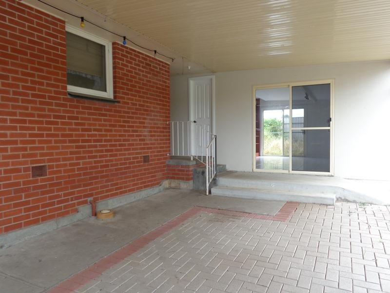 2 Dumas Street, Mount Barker SA 5251